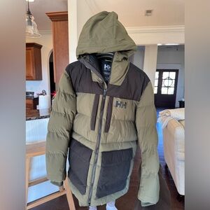 Helly Hansen Men's Green and Black Puffer Jacket XL